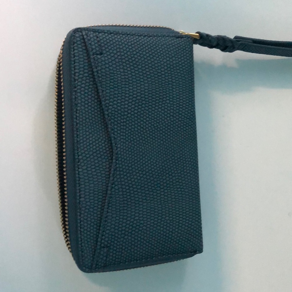 Fossil Caroline Phone Clutch RIFD - new